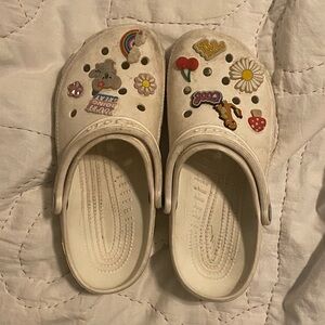 WHITE CROCS